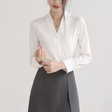 Bluza Nephia cu decolteu in V