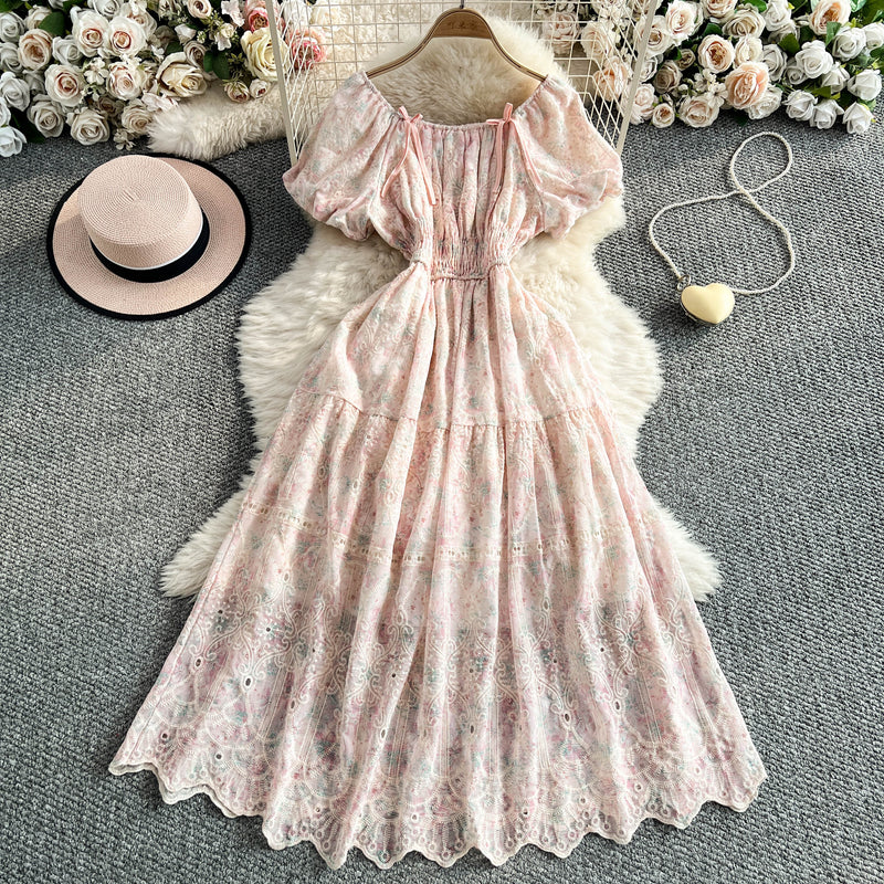 Rochie Tazima cu decolteu patrat si fundite decorative