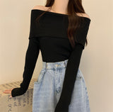 Bluza Unnoa din tricot cu decolteu barcuta cu umeri goi