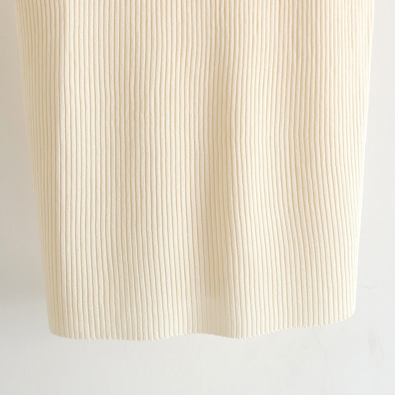 Maiou Althea roz din tricot reiat accesorizat cu perle