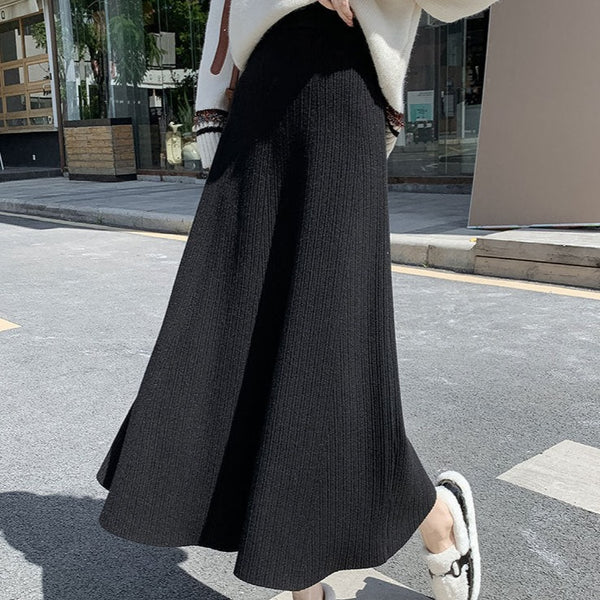 Fusta Kayla neagra din tricot cu banda elastica in talie