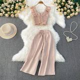 Set Anissa compus din top si pantaloni scurti