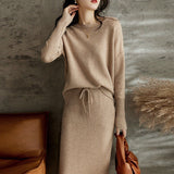 Compleu Allania din tricot compus din pulover si fusta