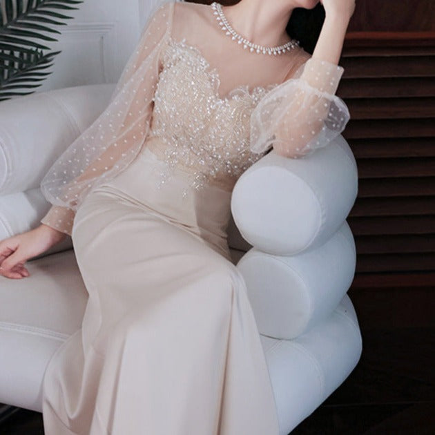 Rochie Havilah de eveniment cu maneci bufante si decolteu accesorizat cu perle
