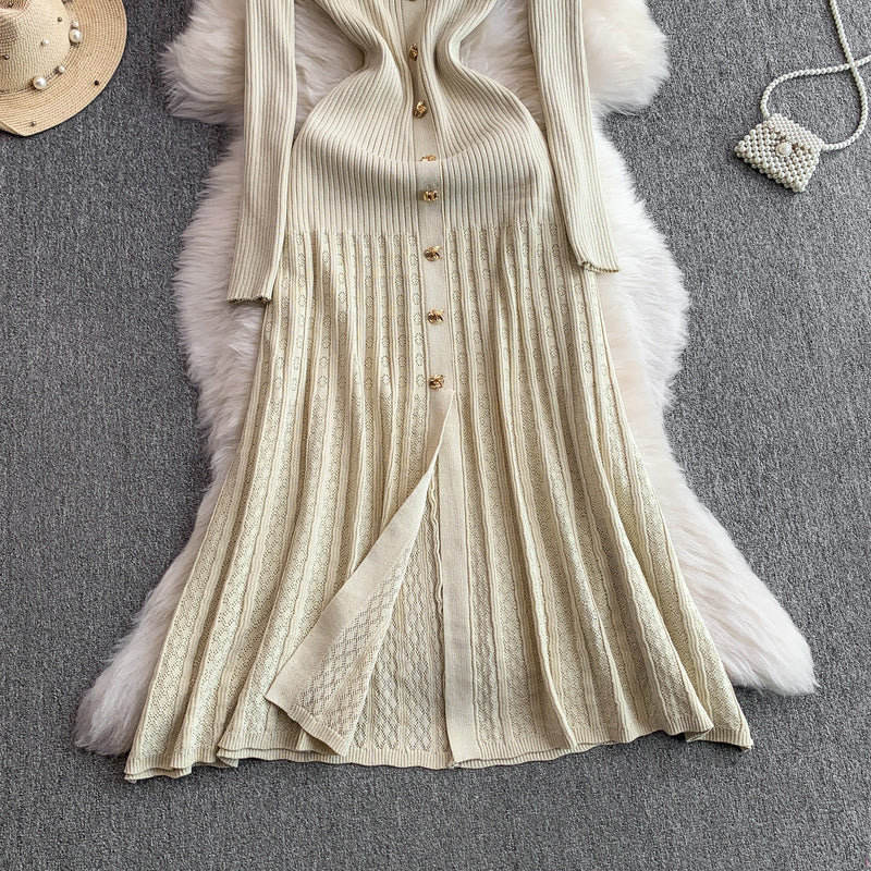 Rochie Ianthe cu nasturi aurii