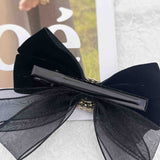 Accesoriu de par tip fundita cu clips sau clama