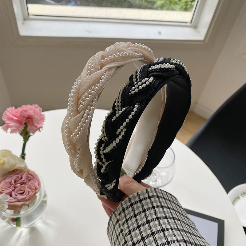 Cordeluta din organza impletita cu margele