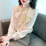 Set Norah format din fusta tip creion si bluza cu detalii florale brodate