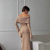 Rochie Callidora din tricot cu decolteu barcuta si reiatiI