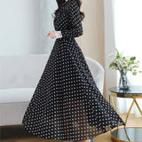 Rochie Adora neagra cu mansete din dantela si imprimeu buline