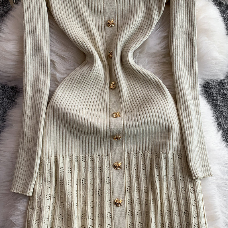 Rochie Ianthe cu nasturi aurii