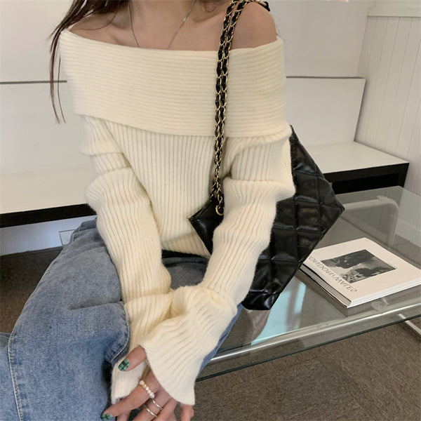 Bluza Yvette din tricot cu decolteu barcuta cu umeri goi