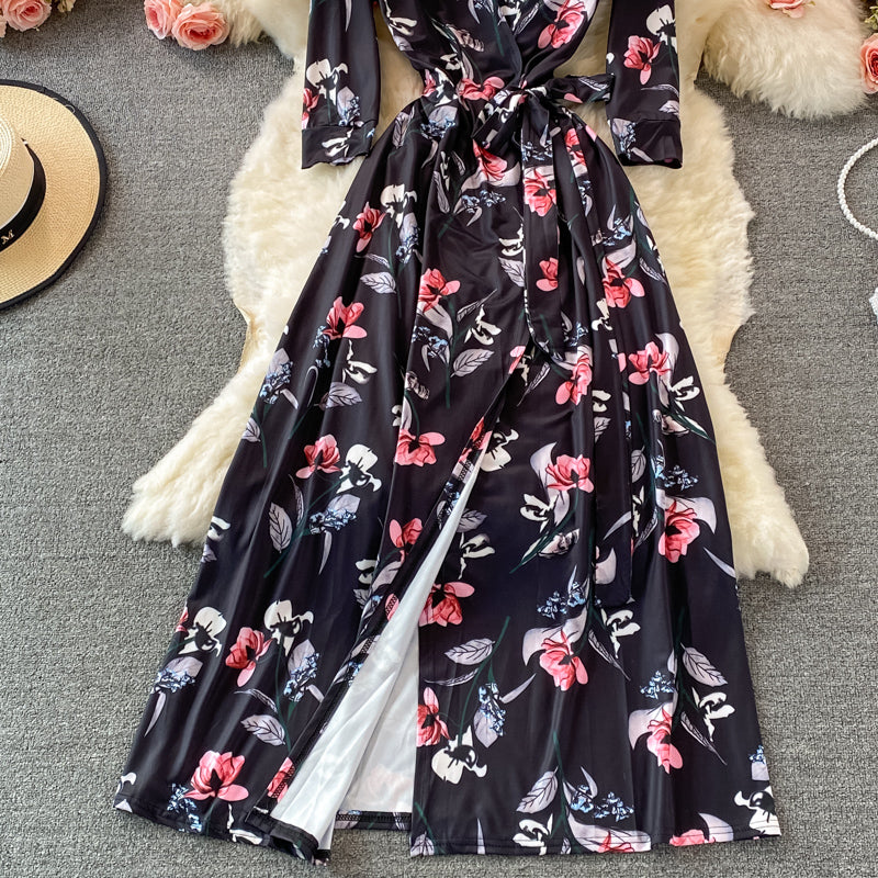 Rochie Kaia neagra petrecuta cu imprimeu floral