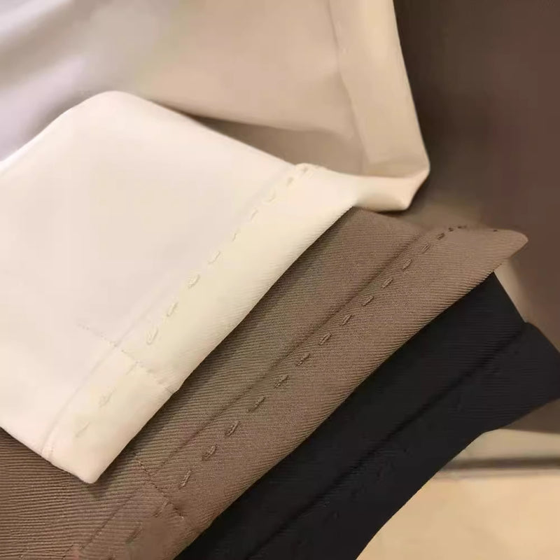 Pantaloni scurti Yana cu buzunare laterale