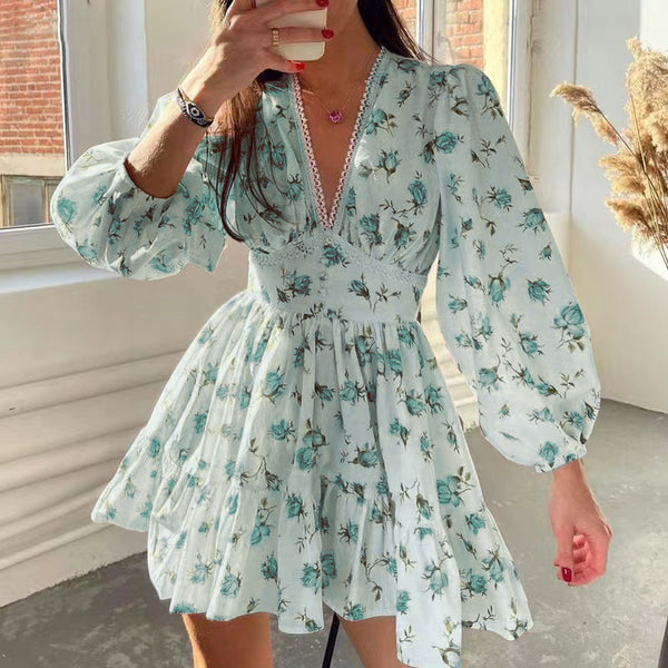 Rochie Lorela verde cu imprimeu floral si detalii din dantela