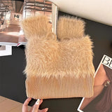 Bluza Sherra din tricot reiat cu terminatii din puf