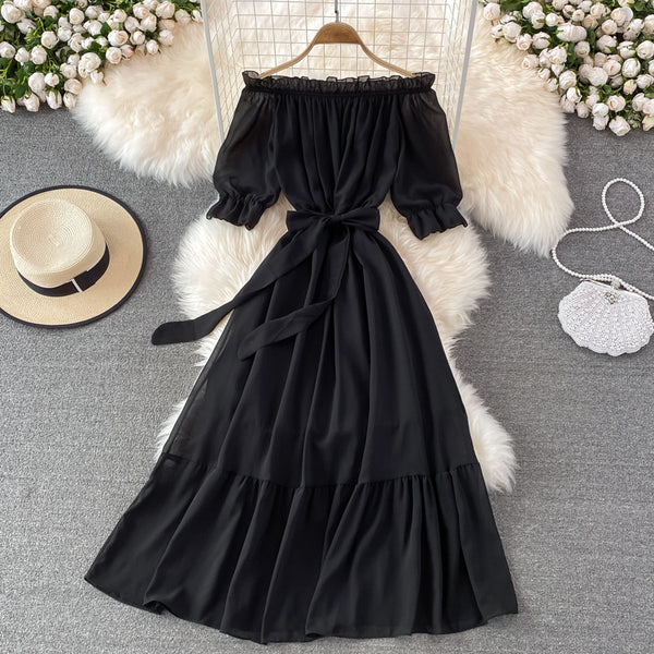 Rochie Kaliope neagra cu decolteu tip barcuta
