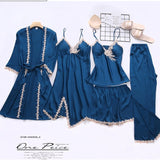 Set pijama Yildiz rosie din tesatura satinata si dantela - 5 piese