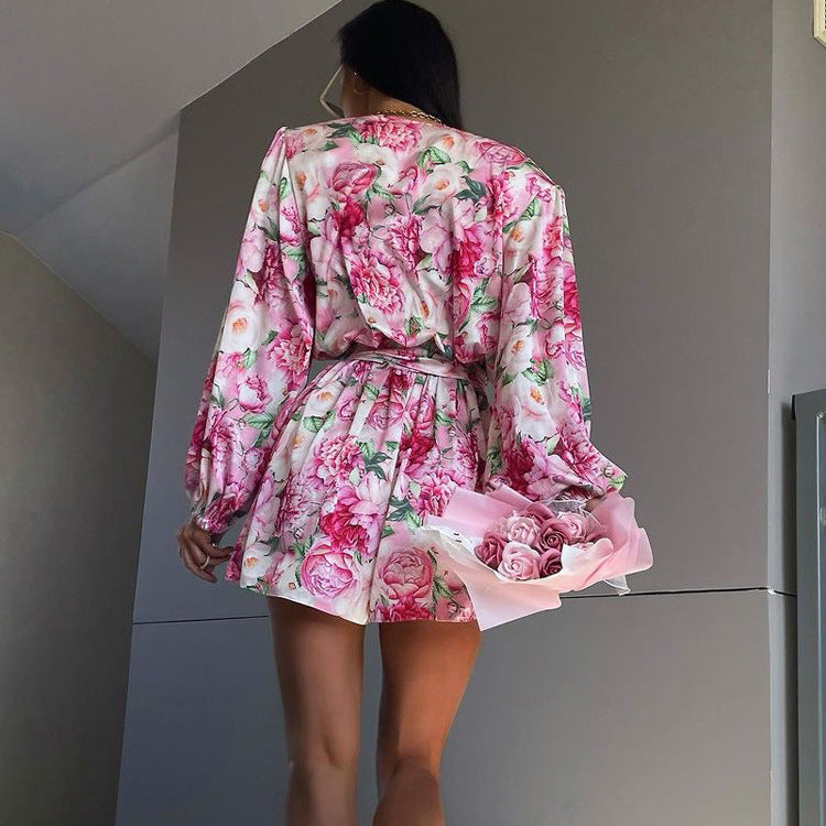 Salopeta Azaella roz scurta tip rochie