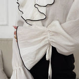 Camasa Bella cu decolteu in V si volanase