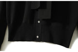 Bluza Visura neagra cu nasturi decorativi si nod