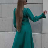 Rochie Iania verde cu decolteu in V si nasturi decorativi