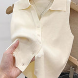 Top Cerise din tricot reiat si nasturi functionali