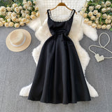 Rochie Angelyn cu perle si fundita