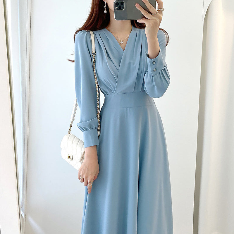 Rochie midi Fosetta albastra cu decolteu petrecut