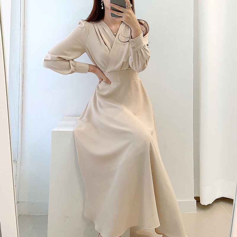 Rochie midi Fosetta crem cu decolteu petrecut