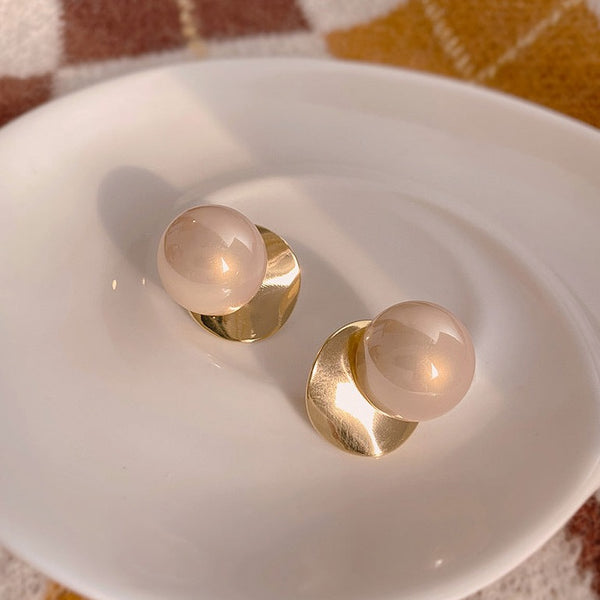 Cercei cu perla si detaliu metalic auriu, ace de argint S925