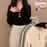 Bluza Helora cu decolteu in V si nasturi decorativi