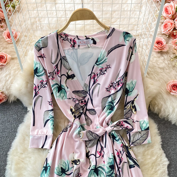 Rochie Kaia roz deschis petrecuta cu imprimeu floral