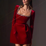 Rochie Ozana din catifea cu decolteu patrat accesorizat cu cristale
