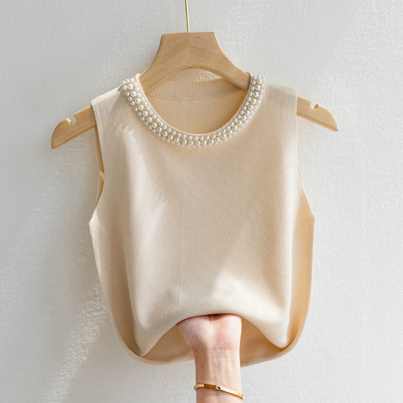 Top Kaelis din tricot cu perle la baza decolteului