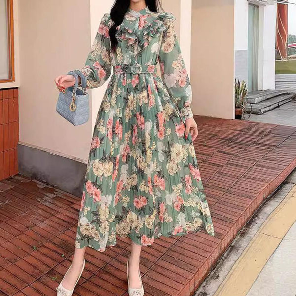 Rochie Chloe verde cu volanase si curea accesorizata
