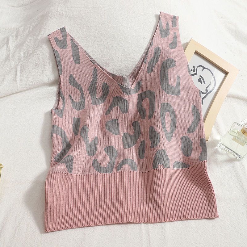 Set Amissa roz compus din pantaloni, top si jerseu cu fermoar piese