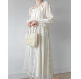 Rochie Brisis cu flori brodate