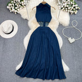 Rochie midi Julya din denim, cu crapaturi in fata