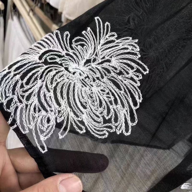 Fusta midi Eilish cu aplicatii florale si banda elastica in talie
