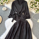 Set Calyra compus din camasa si fusta