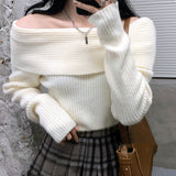 Bluza Yvette din tricot cu decolteu barcuta cu umeri goi