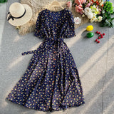 Rochie Arcelia bleumarin cu imprimeu floral si cordon accesorizat