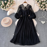 Rochie Capella plisata, cu maneci tip clopot si broderie florala