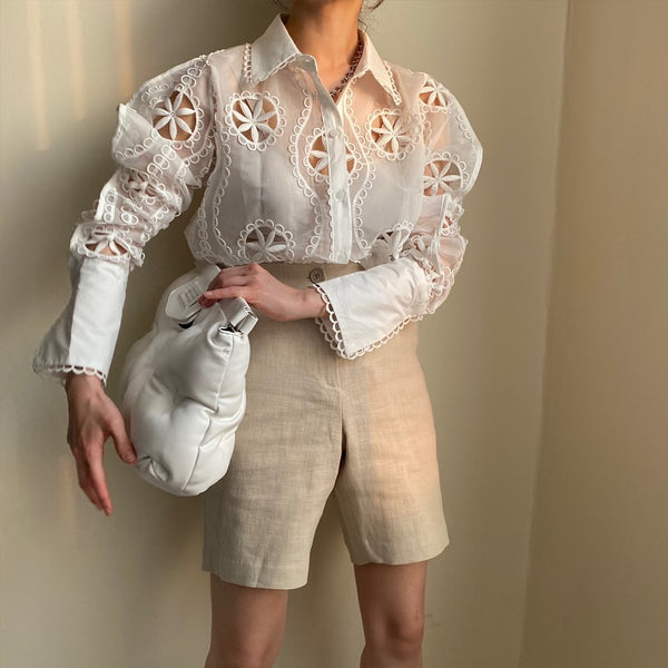 Camasa Britney cu mansete late si broderie