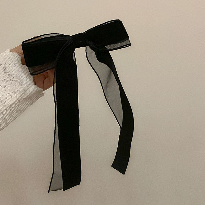 Agrafa de par tip funda din catifea cu margini din organza