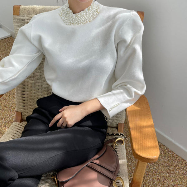 Pulover Ayana alb accesorizata cu perle