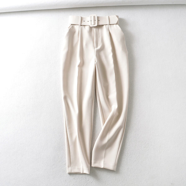 Pantaloni Stezzia crem conici accesorizati cu o curea