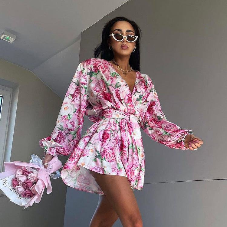 Salopeta Azaella roz scurta tip rochie