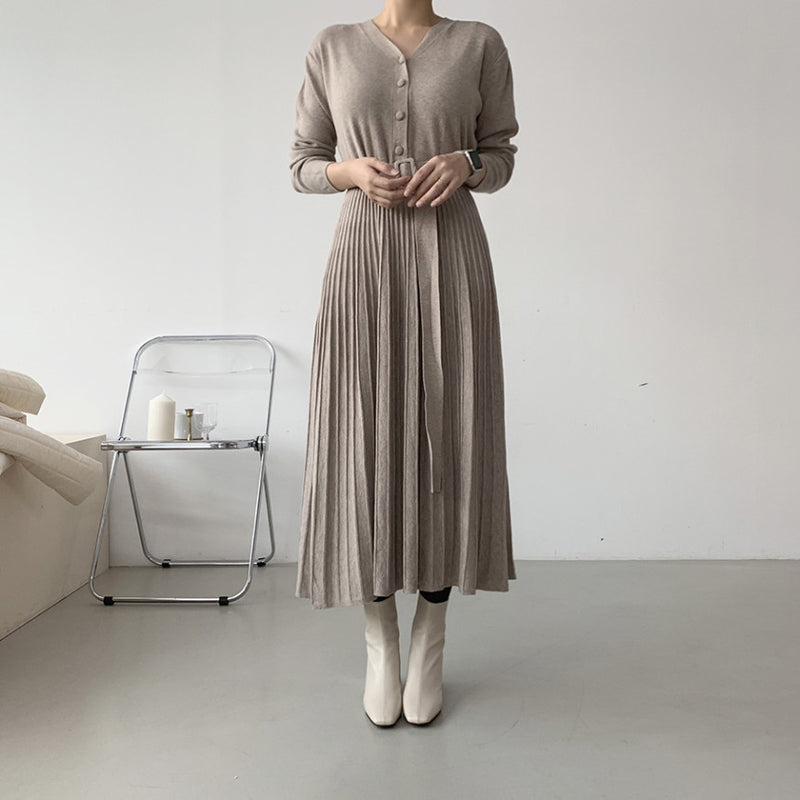 Rochie Pelina bej cu nasturi imbracati si curea accesorizata